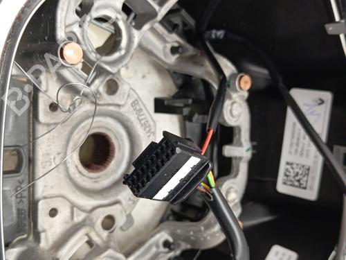 Used Steering wheel Steering wheel RENAULT CLIO V (B7_) 1.0 TCe 90 (B7MT) (91 hp) 34328344 34328344