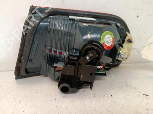 Feu de coffre gauche Feu de coffre gauche BMW 3 Touring (F31) 316 d (116 hp) 34321948 34321948