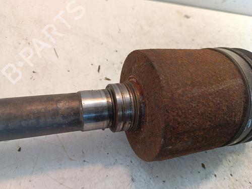 Used Right rear driveshaft Right rear driveshaft LAND ROVER RANGE ROVER III (L322) 3.6 D 4x4 (272 hp) 34325980 34325980