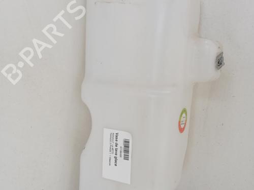 Used Windscreen washer tank Windscreen washer tank RENAULT TWINGO III (BCM_, BCA_) [2014-2026] 34322732 34322732