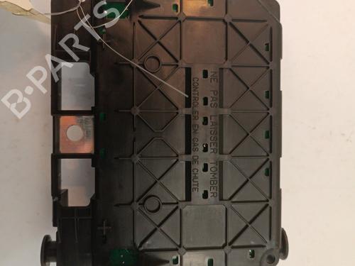 Used Fuse box Fuse box 34323908 34323908