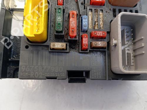 Fuse box CITROËN C5 III (RD_) 2.0 HDi 165 (RDRHHA, RDRHH8) | BP39543656E1 - Image 3