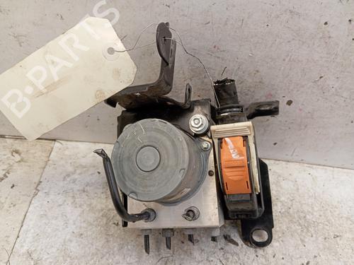 Used ABS pump ABS pump PEUGEOT 3008 II SUV (MC_, MR_, MJ_, M4_) 1.2 THP/ PureTech 130 (MRHNSM, MRHNSU, MRHNSJ, MRHNYW,... (131 hp) 36769144 36769144