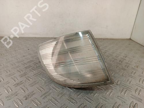 Used Right front indicator Right front indicator MERCEDES-BENZ VITO Van (W638) 108 CDI 2.2 (638.094) (82 hp) 34318970 34318970