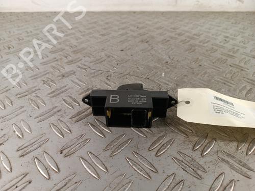 Højre bagtil elrude kontakt Højre bagtil elrude kontakt CITROËN C4 AIRCROSS 1.8 HDi 150 AWC (150 hp) 34314498 34314498