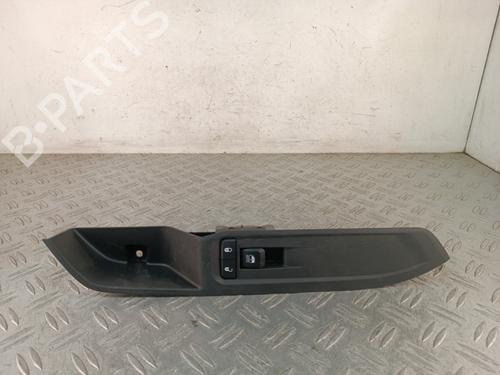 Used Right front window switch Right front window switch 39079242 39079242