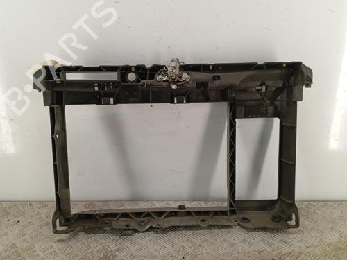 frontpladefrontkurv-citroen-c4-cactus-2014-38931383 main image