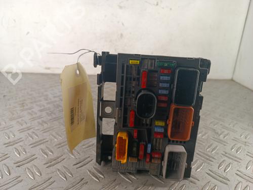 Used Fuse box Fuse box PEUGEOT 3008 I MPV (0U_) 1.6 HDi (112 hp) 34317481 34317481