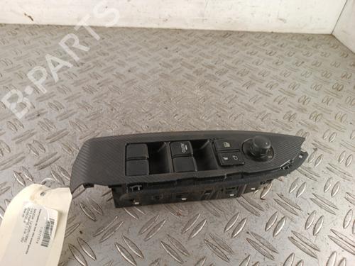 Used Left front window switch Left front window switch MAZDA CX-3 (DK) 2.0 SKYACTIV-G (121 hp) 34316075 34316075