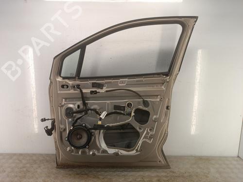 Used Right front door Right front door 37504499 37504499