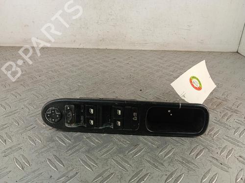 Used Left front window switch Left front window switch 39521967 39521967