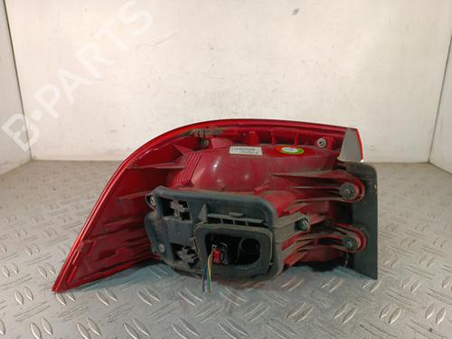 Right taillight VW PASSAT B7 Variant (365) 2.0 TDI | BP39154816C35 - Image 2