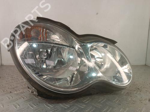 right-headlight-mercedes-benz-c-class-w203-2000-2001-2002-2003-2004-2005-2006-2007-37632620 main image