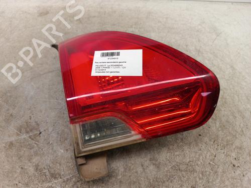 left-tailgate-light-peugeot-2008-i-cu_-2013-34309034 main image