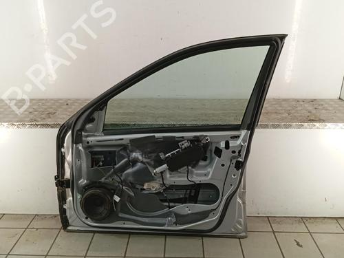 Used Right front door Right front door 37474346 37474346