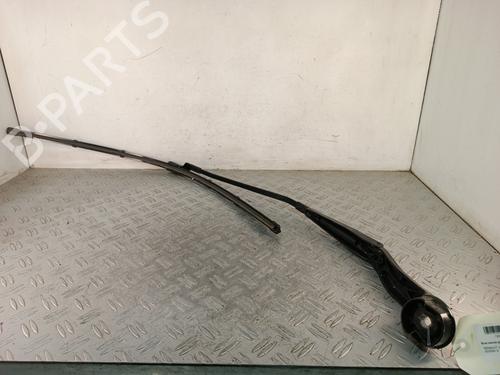 front-windshield-wiper-arm-renault-scenic-iv-j9_-2016-2017-2018-2019-2020-2021-2022-34319312 main image