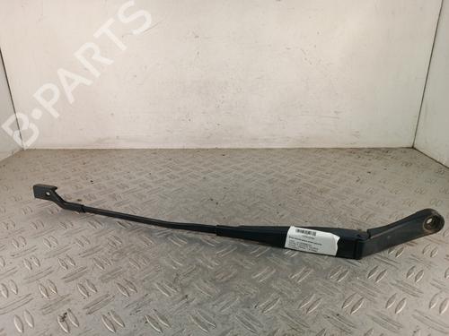 Used Front windshield wiper arm Front windshield wiper arm 36861158 36861158