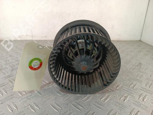 Motor da chauffage Motor da chauffage RENAULT CLIO III (BR0/1, CR0/1) 1.5 dCi (C/BR0G, C/BR1G) (68 hp) 35958630 35958630