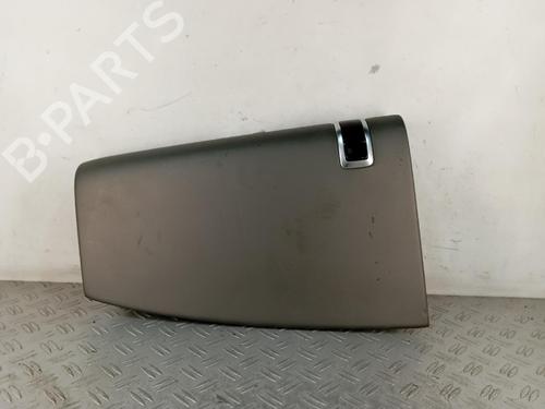 glove-box-citroen-c4-cactus-2014-40458097 main image
