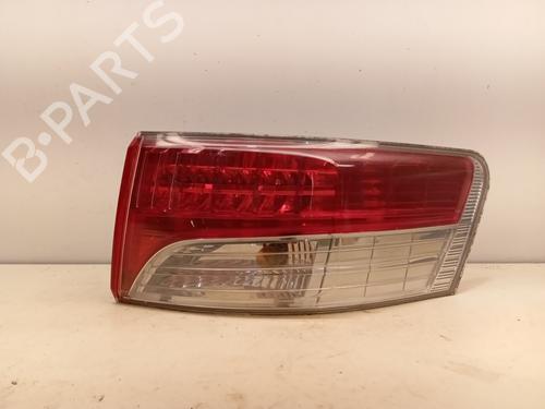 Used Right taillight Right taillight TOYOTA AVENSIS Saloon (_T27_) 2.0 D-4D (ADT270_, ADT270R) (126 hp) 36285441 36285441