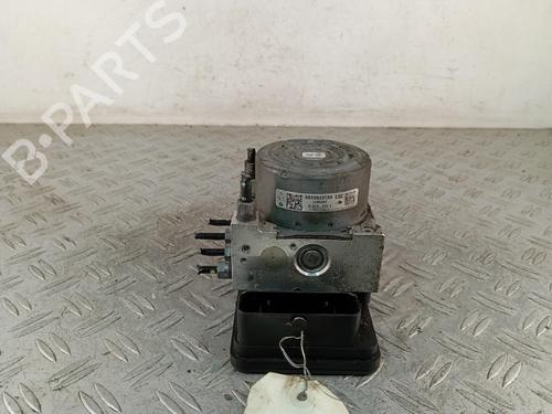 Used ABS pump ABS pump PEUGEOT 208 II (UB_, UP_, UW_, UJ_) 1.5 BlueHDI 100 (102 hp) 40440524 40440524