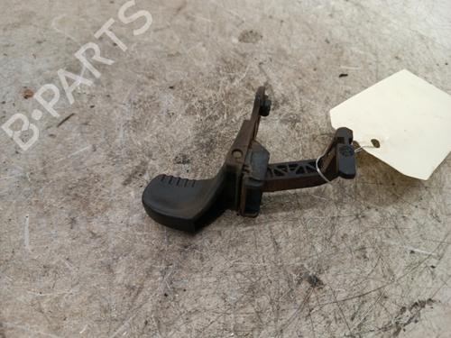 Højre fortil invendig håndtag Højre fortil invendig håndtag RENAULT TWINGO I (C06_) [1993-2012] 34309107 34309107