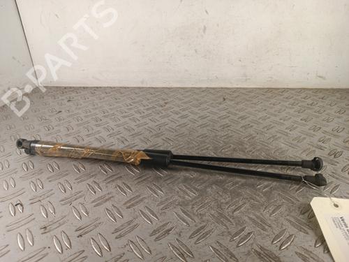 Used Tailgate lift support Tailgate lift support CITROËN C3 III (SX) 1.2 PureTech 82 (83 hp) 34315677 34315677