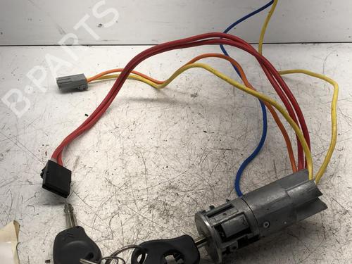 Used Ignition barrel Ignition barrel CITROËN XSARA Break (N2) [1997-2010] 34305968 34305968