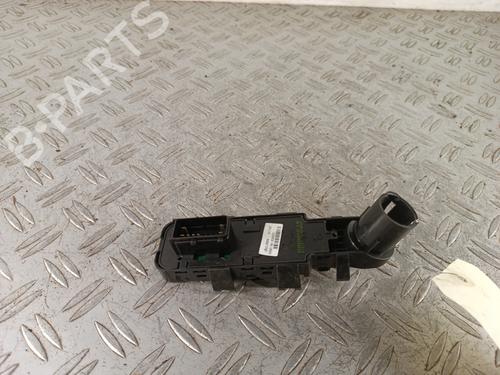 Used Left front window switch Left front window switch PEUGEOT 207 (WA_, WC_) 1.4 HDi (68 hp) 34315775 34315775