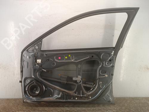 Used Right front door Right front door 38458943 38458943