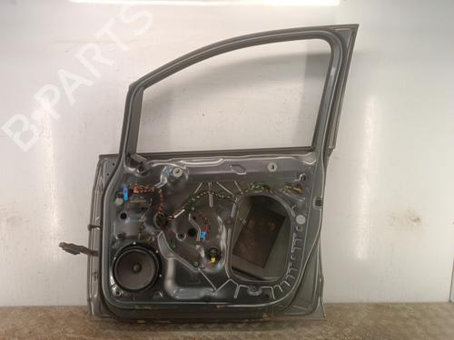 Used Right front door Right front door 38010217 38010217