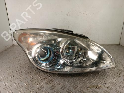 Used Right headlight Right headlight HYUNDAI i30 Estate (FD) 1.6 CRDi (90 hp) 34317385 34317385