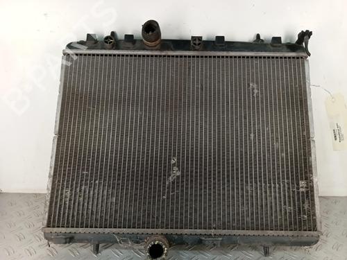 Used Water radiator Water radiator 37417180 37417180