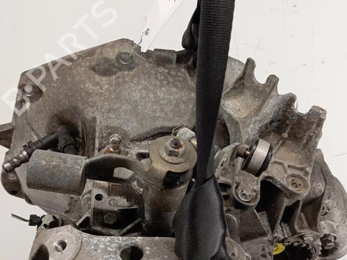 Getriebe für Getriebe OPEL MERIVA B MPV (S10) 1.4 (75) (100 hp) 34317424 34317424