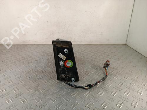 Used Left mirror Left mirror 38056101 38056101