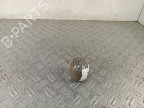 Used Shift knob Shift knob RENAULT TWINGO II (CN0_) 1.2 16V (CN04, CN0B) (75 hp) 35765308 35765308