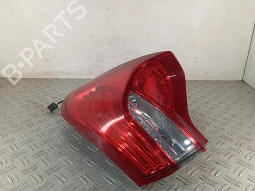 Used Right taillight Right taillight CITROËN DS5 2.0 HDi 200 Hybrid4 All-wheel Drive (200 hp) 40451504 40451504