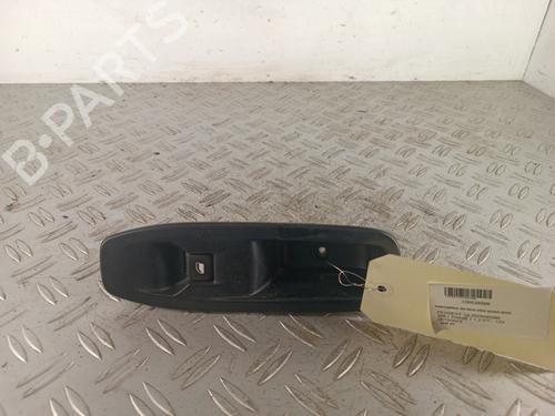 Used Right front window switch Right front window switch PEUGEOT 208 I (CA_, CC_) 1.2 VTI 82 (82 hp) 34311772 34311772