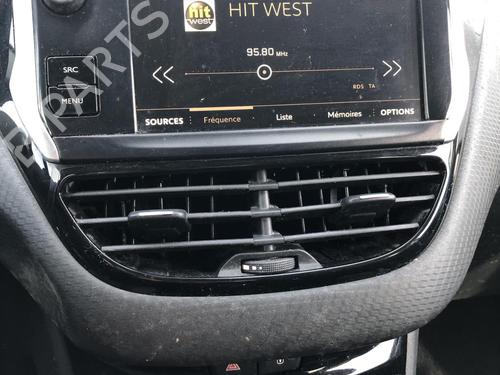 display-monitor-peugeot-2008-i-cu_-2013-34317475 main image