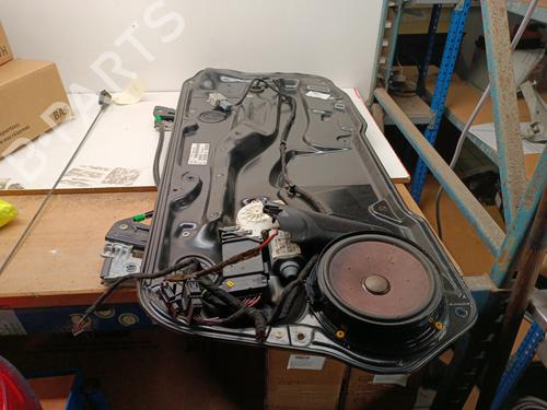 Used Front right window mechanism Front right window mechanism VW GOLF IV (1J1) 1.4 16V (75 hp) 34309802 34309802