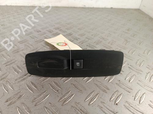 Used Right front window switch Right front window switch RENAULT MEGANE IV Grandtour (K9A/M/N_) 1.5 dCi 110 (110 hp) 34311529 34311529