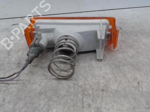 Used Left front indicator Left front indicator RENAULT RAPID Box Body/MPV (F40_, G40_) 1.6 D (F404) (55 hp) 34306589 34306589
