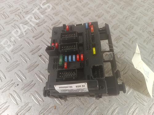 Used Fuse box Fuse box 34314160 34314160