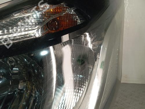 left-headlight-renault-trafic-iii-van-fg_-2014-40032529 main image