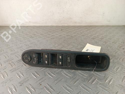 Used Left front window switch Left front window switch CITROËN C3 II (SC_) 1.6 HDi (92 hp) 34722740 34722740