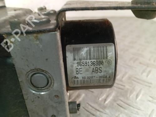 Used ABS pump ABS pump PEUGEOT 206+ (2L_, 2M_) 1.4 HDi eco 70 (68 hp) 40224240 40224240