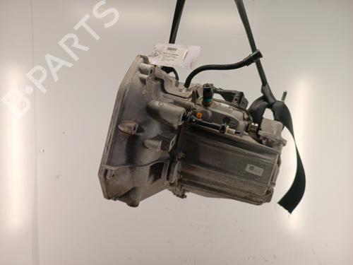gearbox-renault-clio-v-b7_-2019-37738588 main image