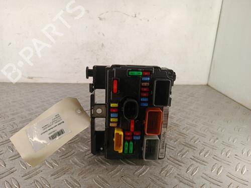 fuse-box-citroen-c3-ii-sc_-2009-34316741 main image