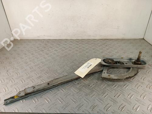 Used Front right window mechanism Front right window mechanism FORD TRANSIT Van (FA_ _) 2.4 DI (FAA_, FAB_, FAC_, FAD_) (90 hp) 35926407 35926407