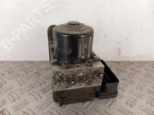 Used ABS pump ABS pump VW TRANSPORTER T5 Van (7HA, 7HH, 7EA, 7EH) 2.0 TDI (84 hp) 34313103 34313103